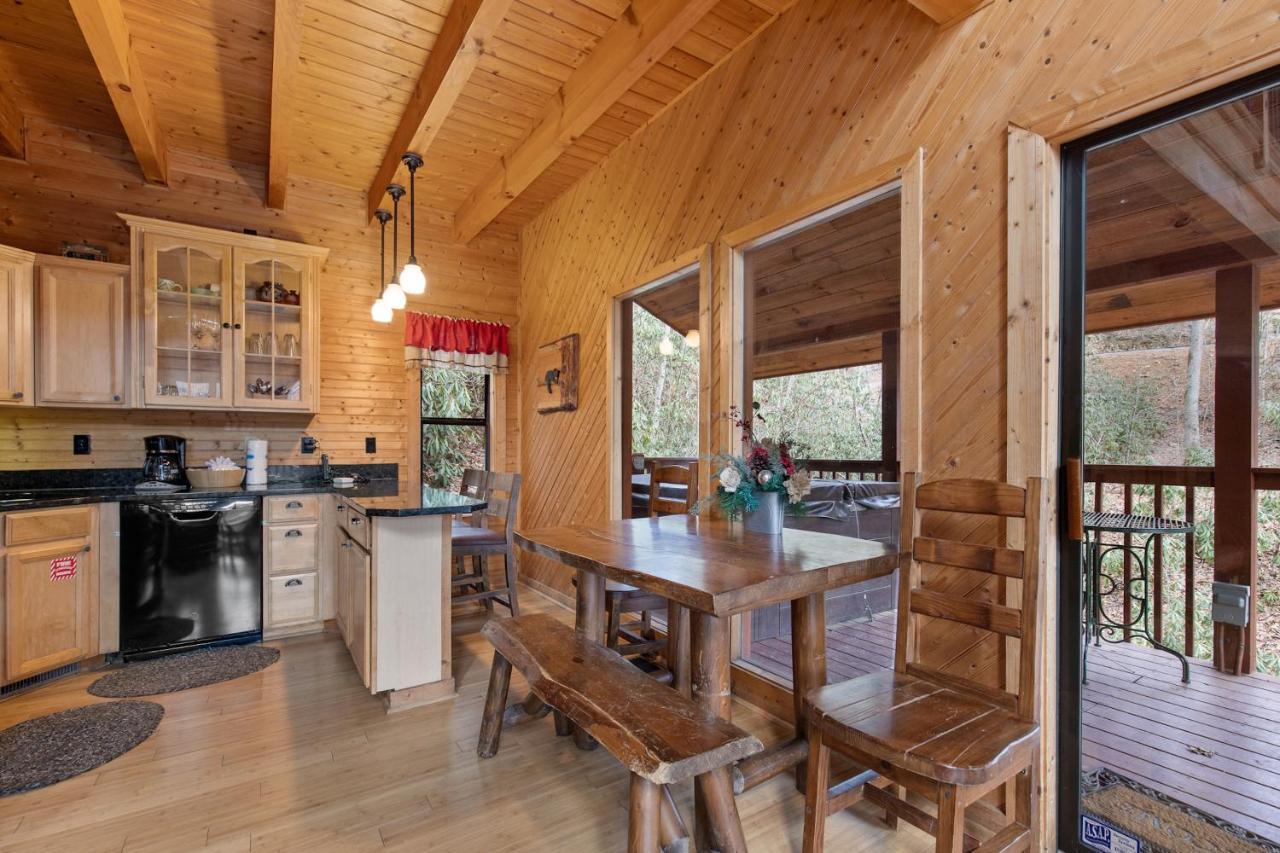Villa Dreams & Streams à Gatlinburg Extérieur photo